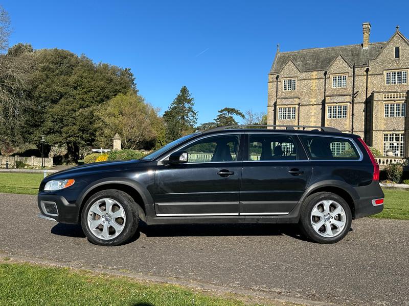 Used Volvo XC70 2011 for sale - 78171996: Photo 6