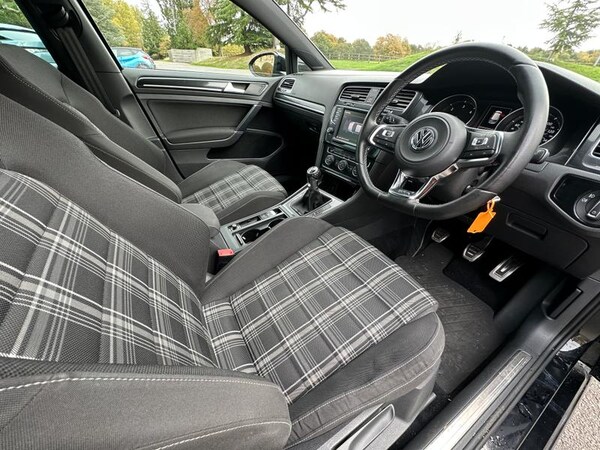 Used Volkswagen Golf 2014 for sale - 76266009: Photo 17