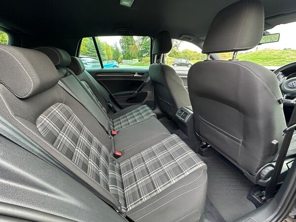 Used Volkswagen Golf 2014 for sale - 76266009: Photo 23