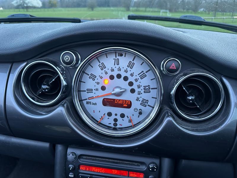 Used MINI Convertible 2008 for sale - 77819631: Photo 23