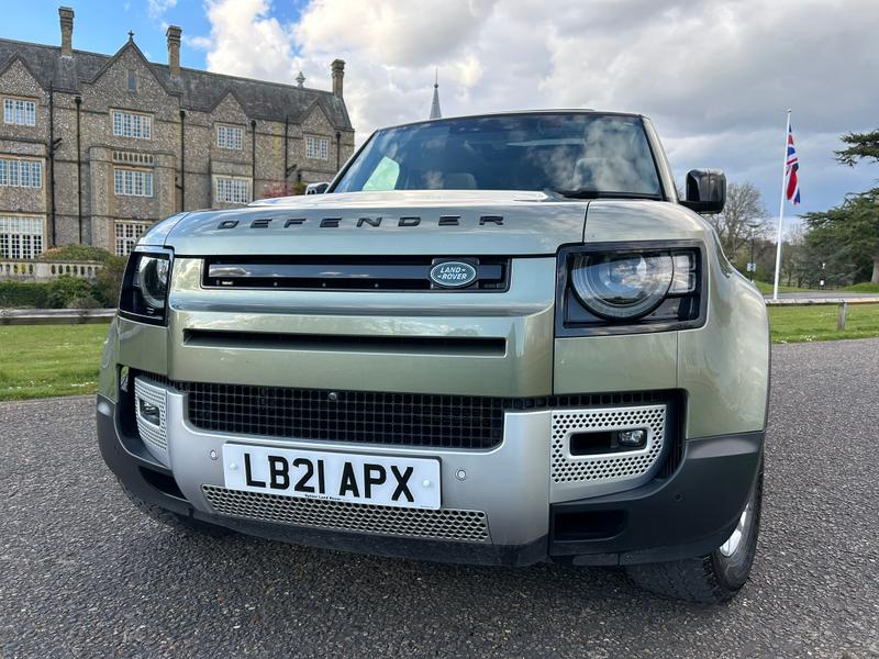 Used Land Rover Defender 2021 for sale - 78090509: Photo 2