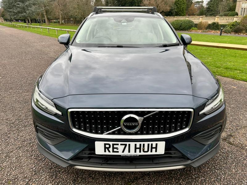 Used Volvo V60 Cross Country 2021 for sale - 76862402: Photo 10