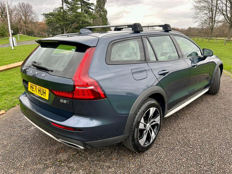 Used Volvo V60 Cross Country 2021 for sale - 76862402: Photo 13