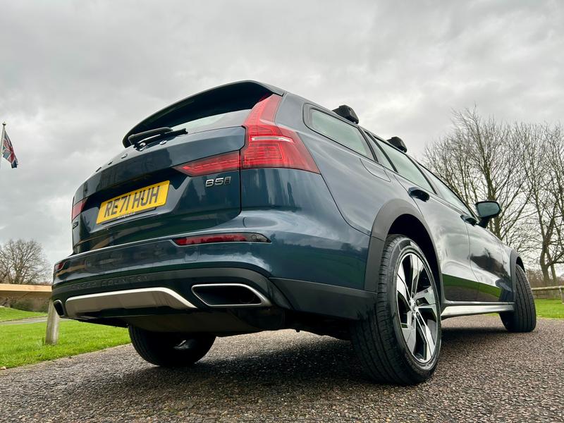 Used Volvo V60 Cross Country 2021 for sale - 76862402: Photo 14