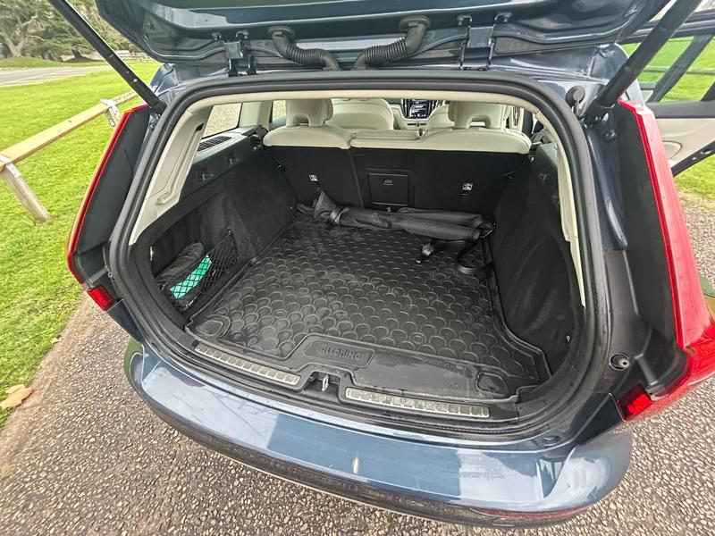 Used Volvo V60 Cross Country 2021 for sale - 76862402: Photo 17