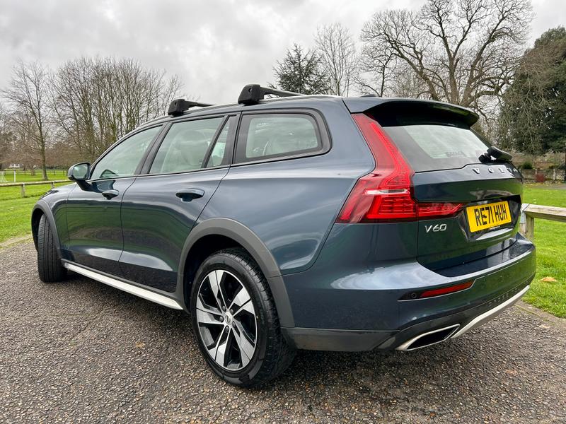 Used Volvo V60 Cross Country 2021 for sale - 76862402: Photo 18