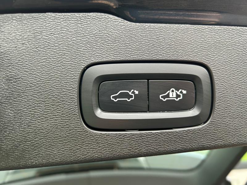 Used Volvo V60 Cross Country 2021 for sale - 76862402: Photo 21