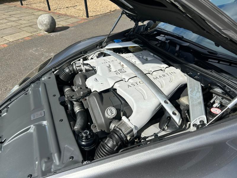 Used Aston Martin DBS 2012 for sale - 78055678: Photo 12