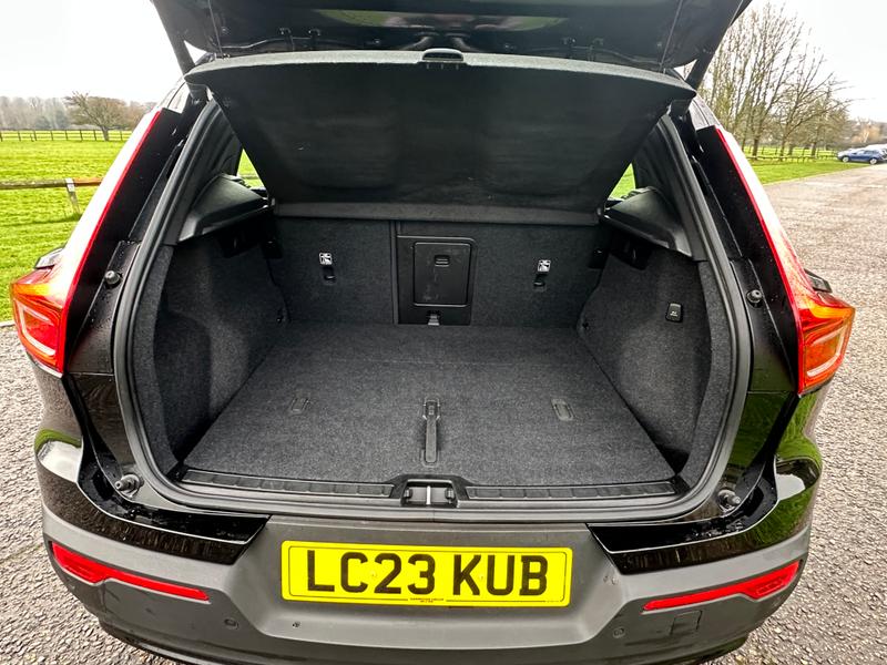 Used Volvo XC40 2023 for sale - 77006091: Photo 24