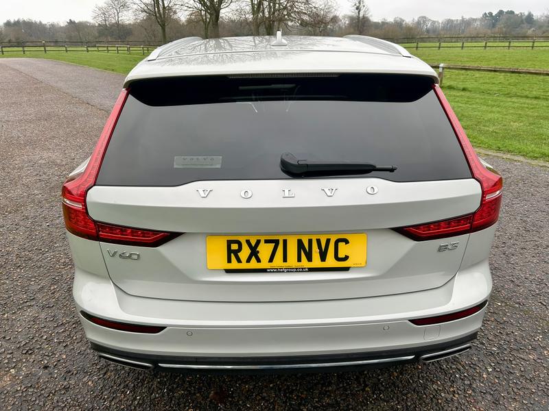 Used Volvo V60 2021 for sale - 77025893: Photo 8