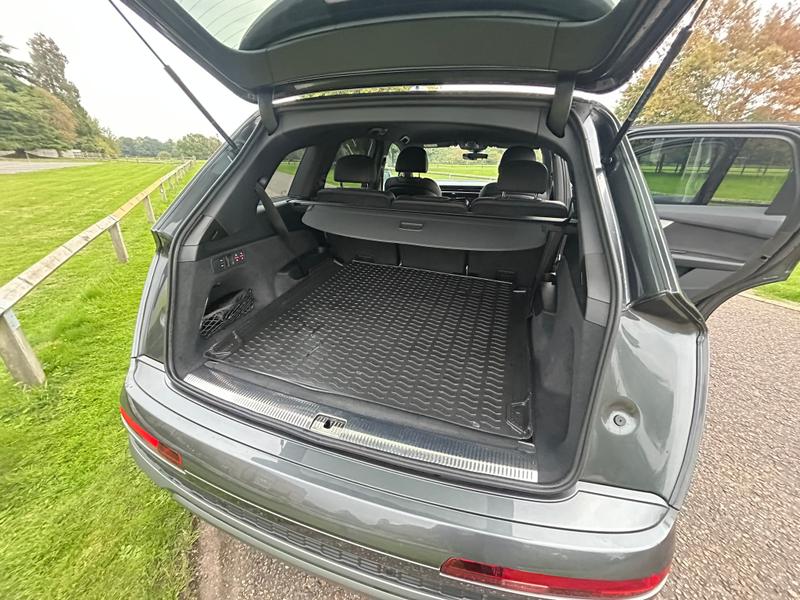 Used Audi Q7 2024 for sale - 76046527: Photo 11