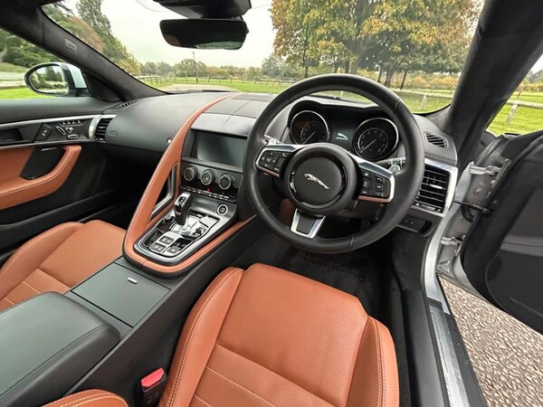 Used Jaguar F-Type 2018 for sale - 76241221: Photo 23