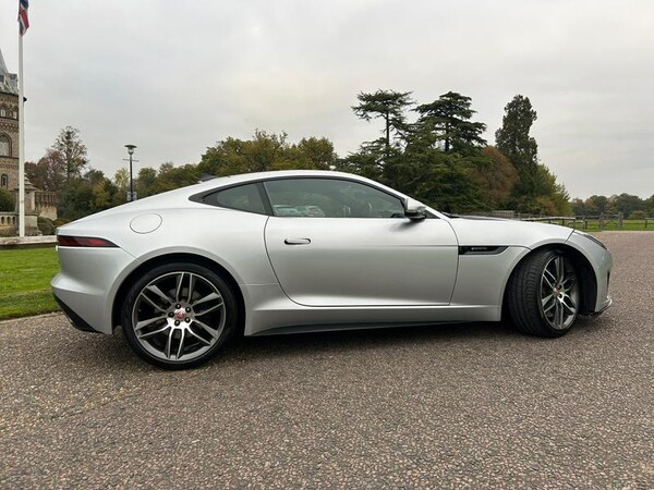 Used Jaguar F-Type 2018 for sale - 76241221: Photo 5