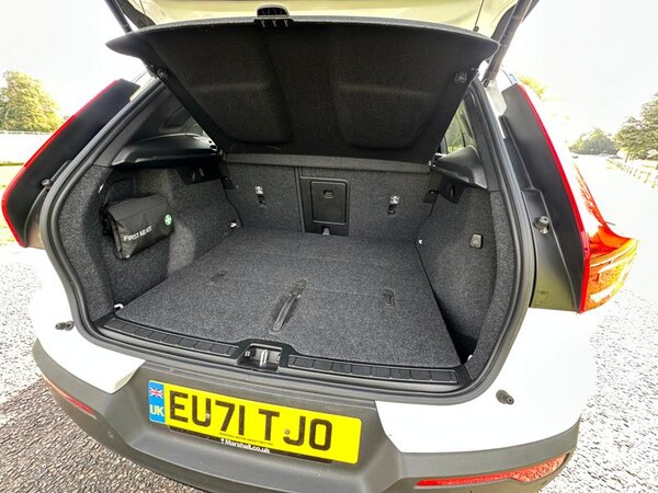 Used Volvo XC40 2021 for sale - 76209463: Photo 19