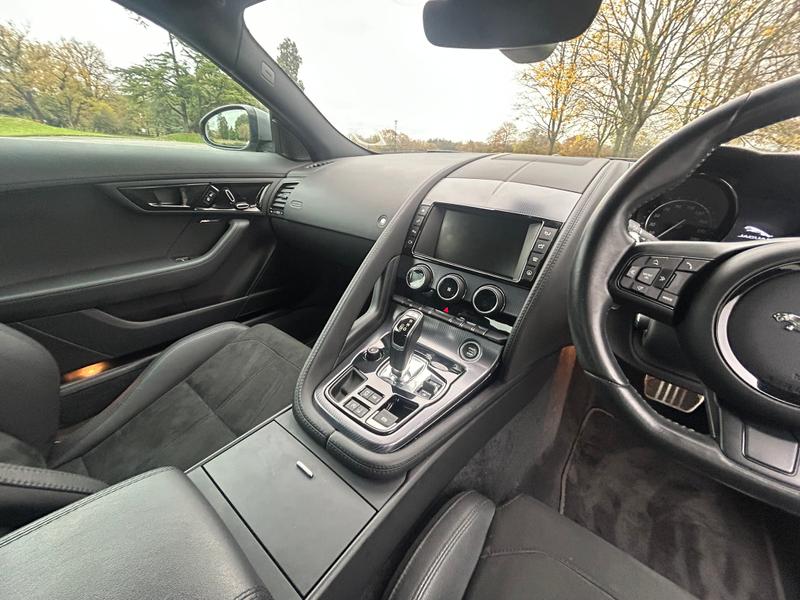 Used Jaguar F-Type 2018 for sale - 76534523: Photo 21