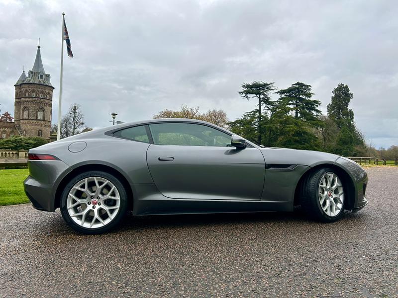 Used Jaguar F-Type 2018 for sale - 76534523: Photo 5