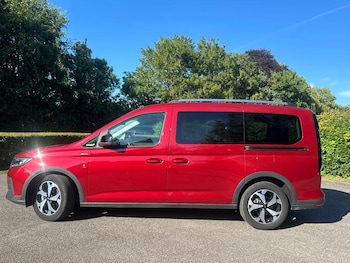 Used Ford Tourneo Connect 2025 for sale - 78936110: Photo