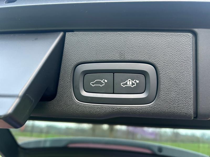 Used Volvo XC60 2024 for sale - 77840849: Photo 15