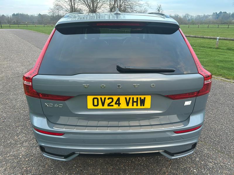 Used Volvo XC60 2024 for sale - 77840849: Photo 8