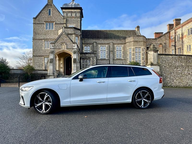 Used Volvo V60 2022 for sale - 76500632: Photo 12