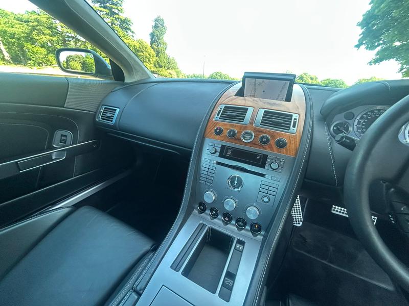 Used Aston Martin DB9 2006 for sale - 75466959: Photo 15