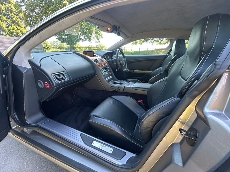 Used Aston Martin DB9 2006 for sale - 75466959: Photo 21