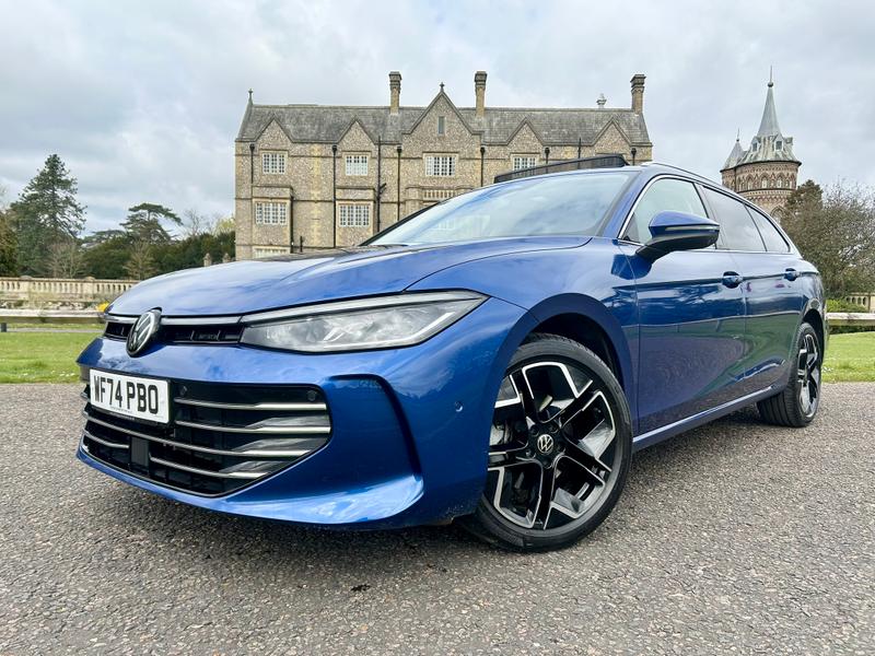 Used Volkswagen Passat 2024 for sale - 78087748: Photo 1