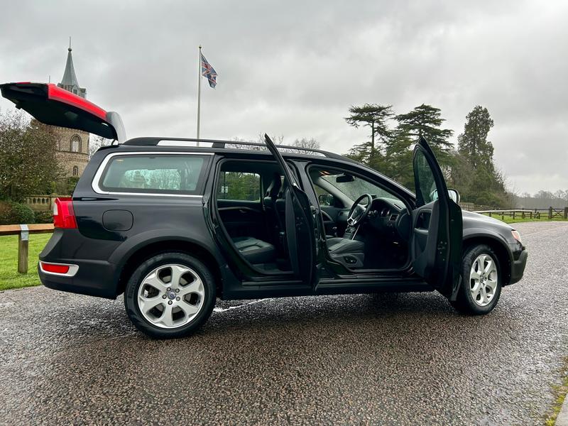 Used Volvo XC70 2011 for sale - 77613622: Photo 14