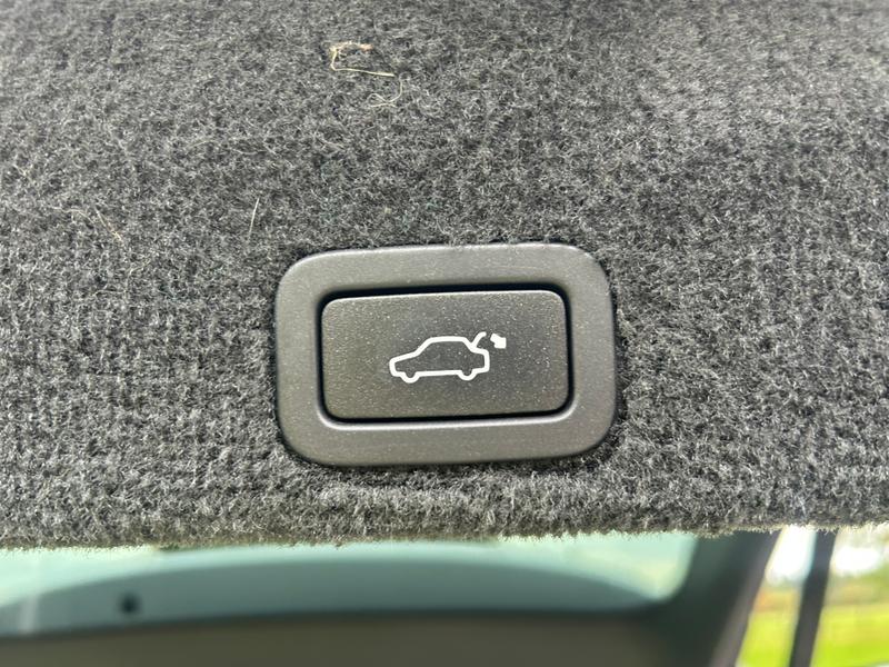 Used Volvo XC60 2015 for sale - 76234819: Photo 13