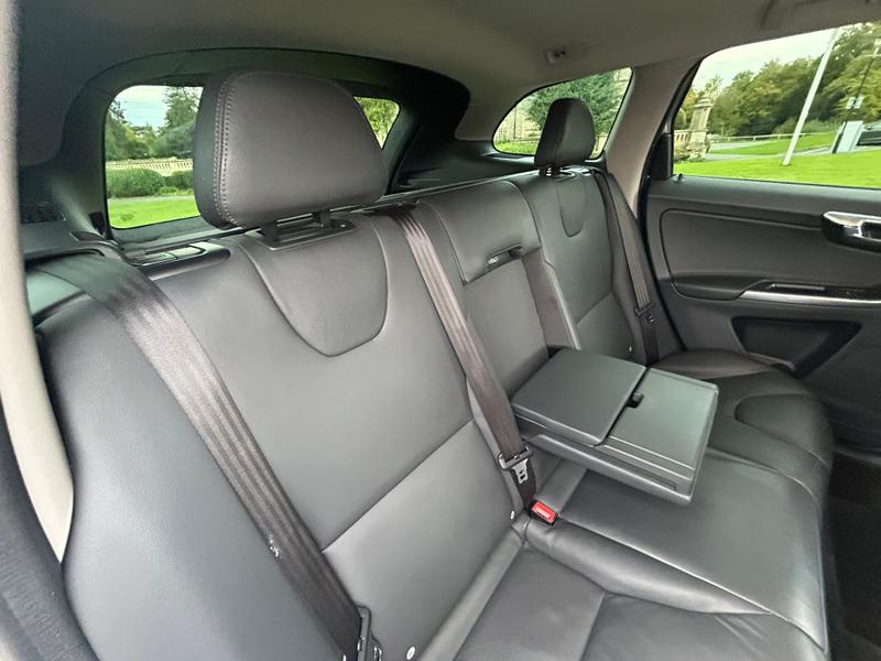 Used Volvo XC60 2015 for sale - 76234819: Photo 16