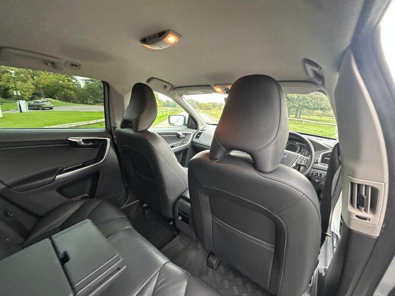 Used Volvo XC60 2015 for sale - 76234819: Photo 17