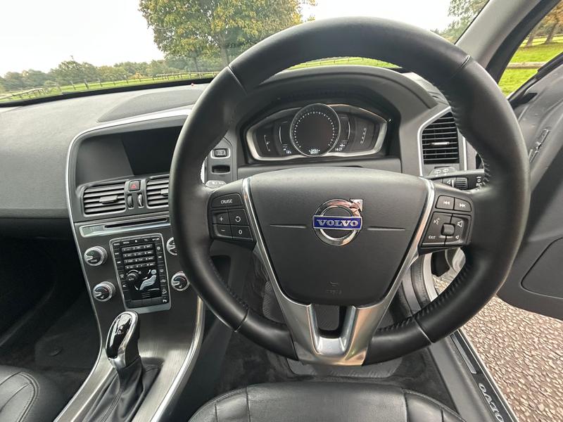 Used Volvo XC60 2015 for sale - 76234819: Photo 23