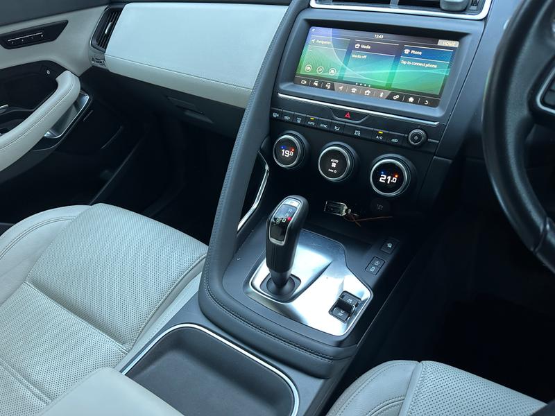 Used Jaguar E-Pace 2018 for sale - 77161118: Photo 17