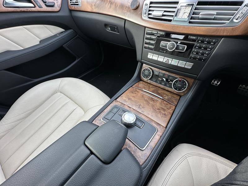 Used Mercedes-Benz CLS 2011 for sale - 77582137: Photo 21