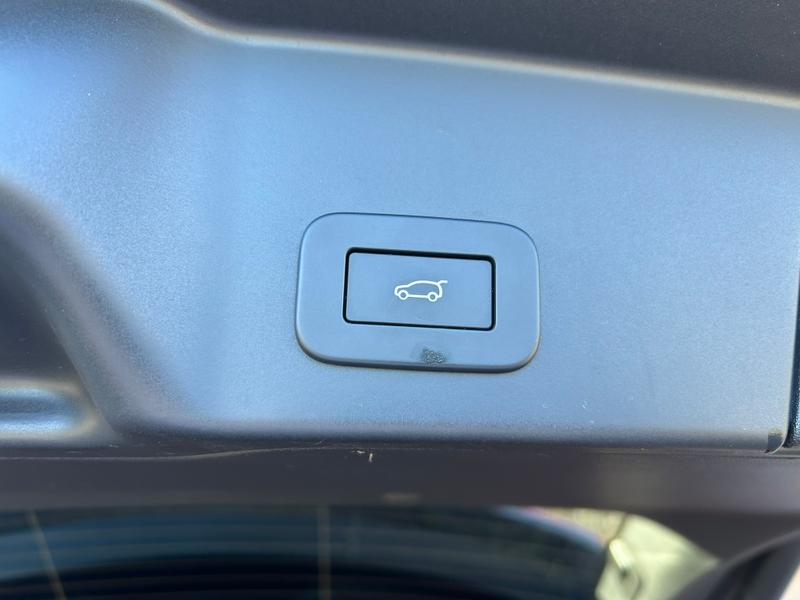 Used Land Rover Range Rover Evoque 2023 for sale - 77935028: Photo 22