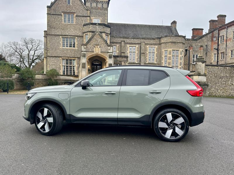 Used Volvo XC40 2023 for sale - 76972091: Photo 10
