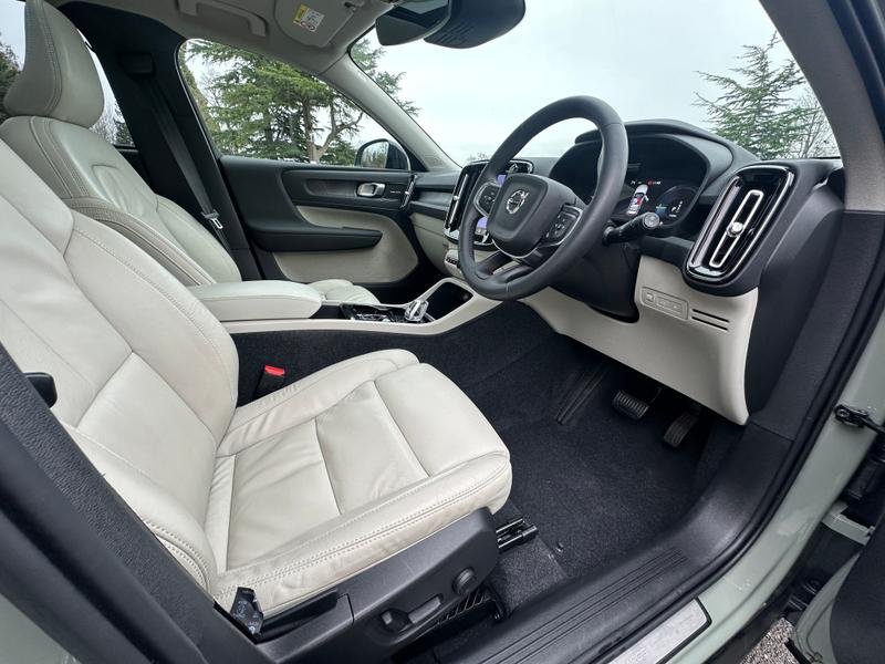 Used Volvo XC40 2023 for sale - 76972091: Photo 23