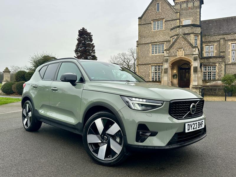 Used Volvo XC40 2023 for sale - 76972091: Photo 4