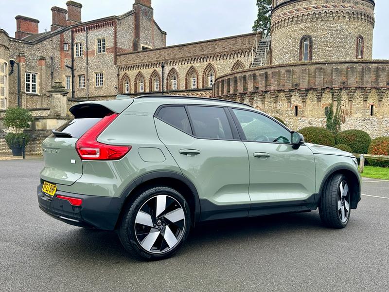 Used Volvo XC40 2023 for sale - 76972091: Photo 6