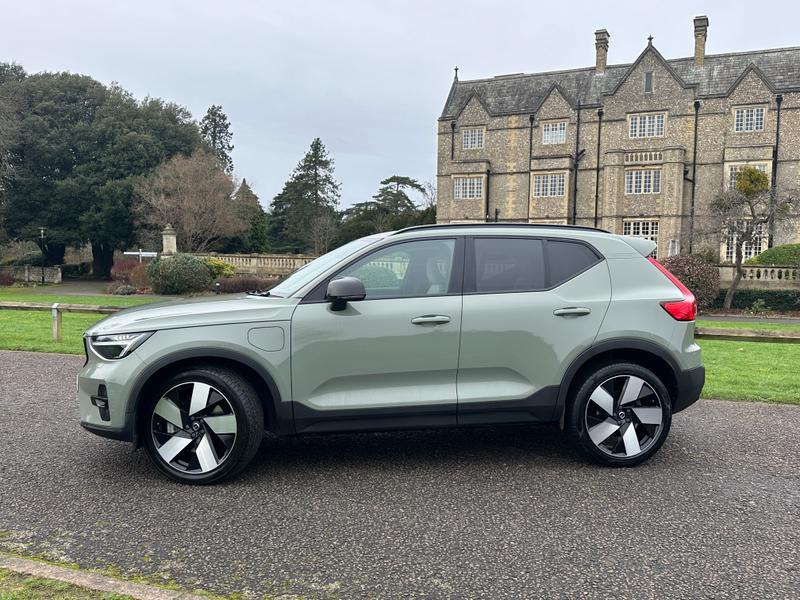Used Volvo XC40 2023 for sale - 76972091: Photo 8