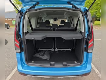 Used Ford Grand Tourneo Connect 2026 for sale - 78529805: Photo