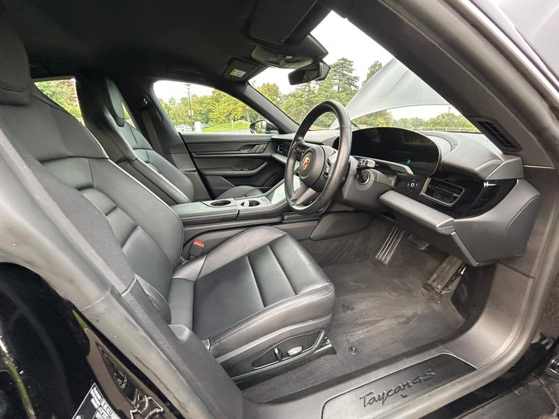 Used Porsche Taycan 2023 for sale - 76076757: Photo 21