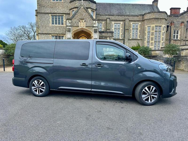 Used Peugeot e-Traveller 2025 for sale - 78042931: Photo 4