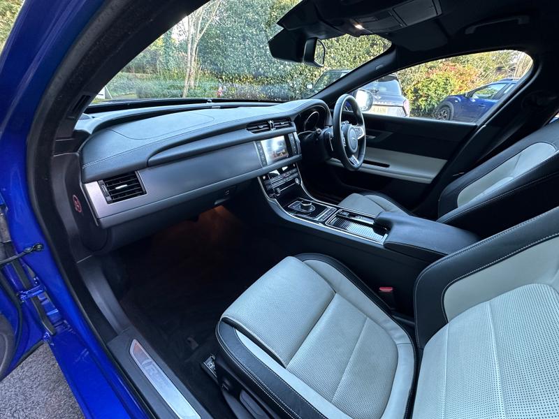 Used Jaguar XF 2017 for sale - 76895614: Photo 23