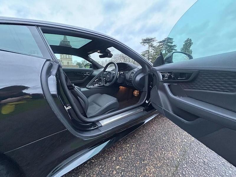 Used Jaguar F-Type 2024 for sale - 77079567: Photo 17