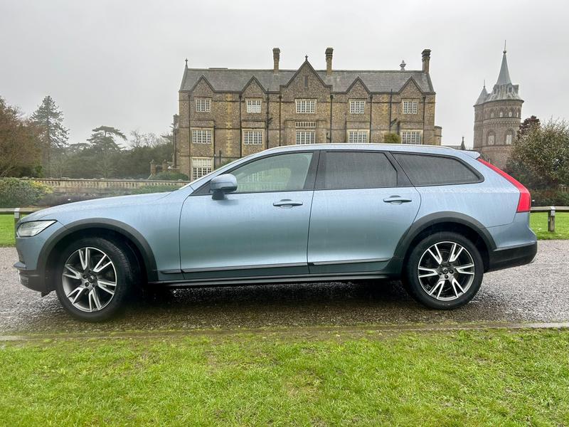 Used Volvo V90 Cross Country 2020 for sale - 76979465: Photo 8