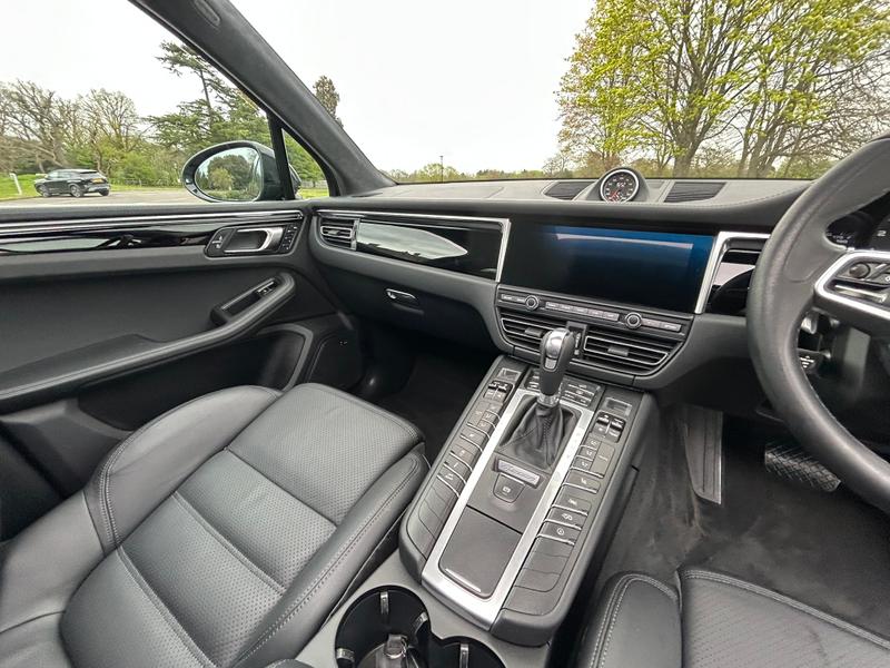 Used Porsche Macan 2020 for sale - 78186372: Photo 19