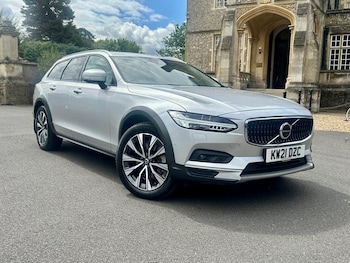 Used Volvo V90 2021 for sale - 75466997: Photo
