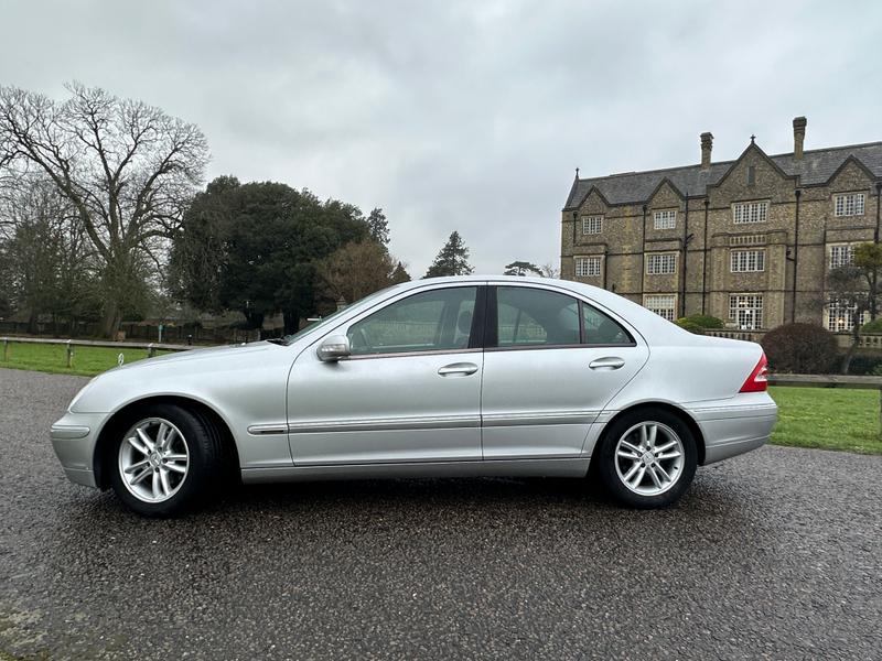 Used Mercedes-Benz C Class 2004 for sale - 77274954: Photo 5