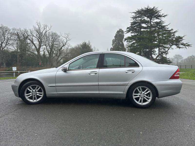 Used Mercedes-Benz C Class 2004 for sale - 77274954: Photo 8